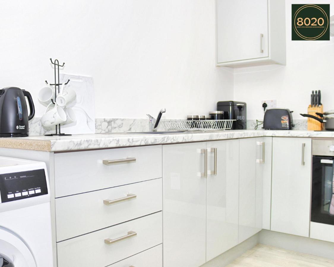 Lancing Apartments - Spacious 2 Bed - Sleeps 6 - Burnham Village Σλόουθ Εξωτερικό φωτογραφία