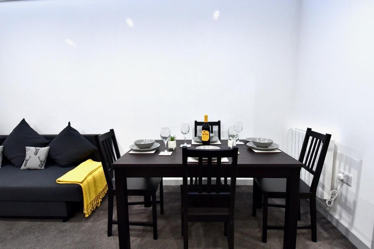 Lancing Apartments - Spacious 2 Bed - Sleeps 6 - Burnham Village Σλόουθ Εξωτερικό φωτογραφία